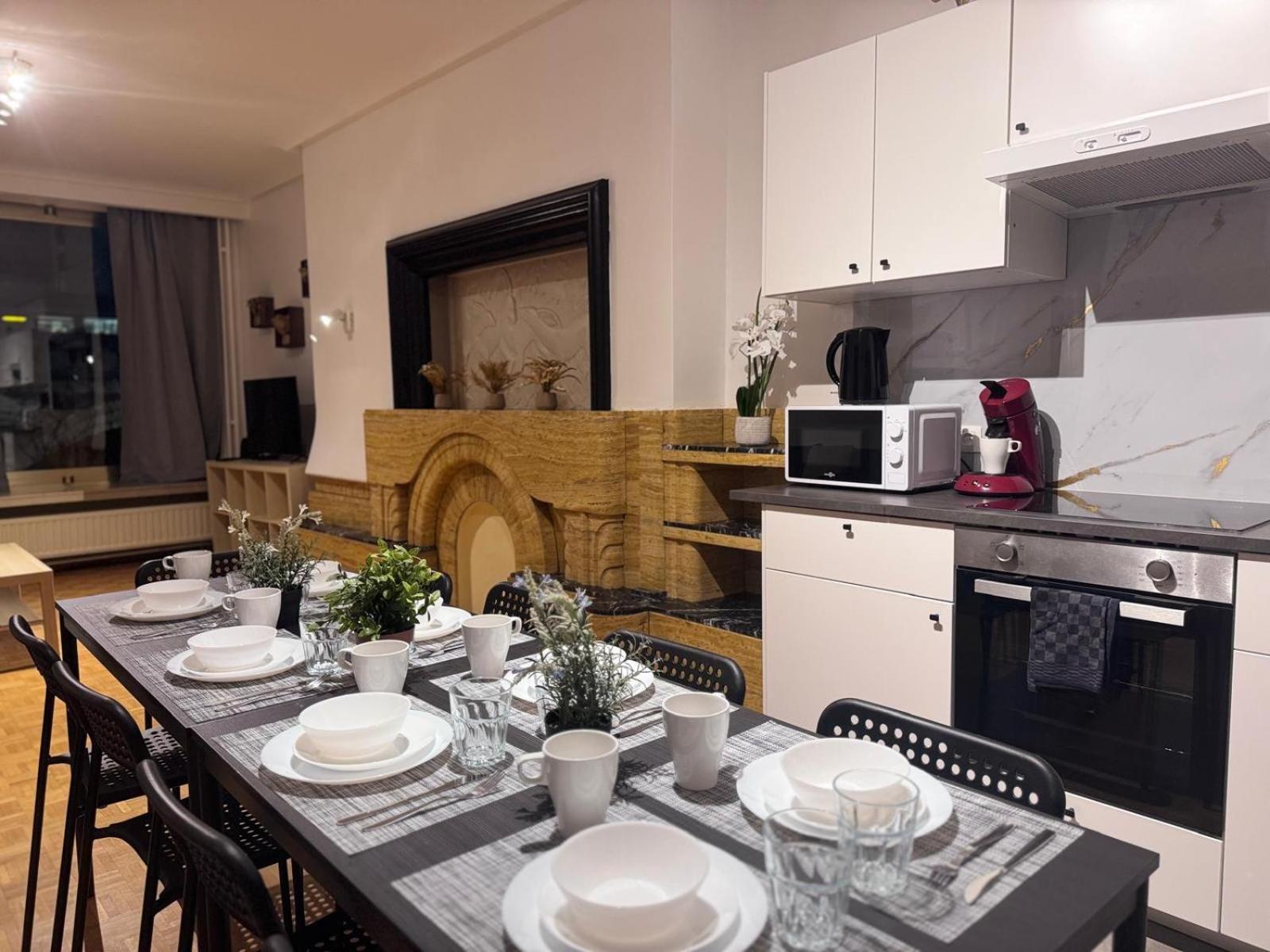 Simon Apartment